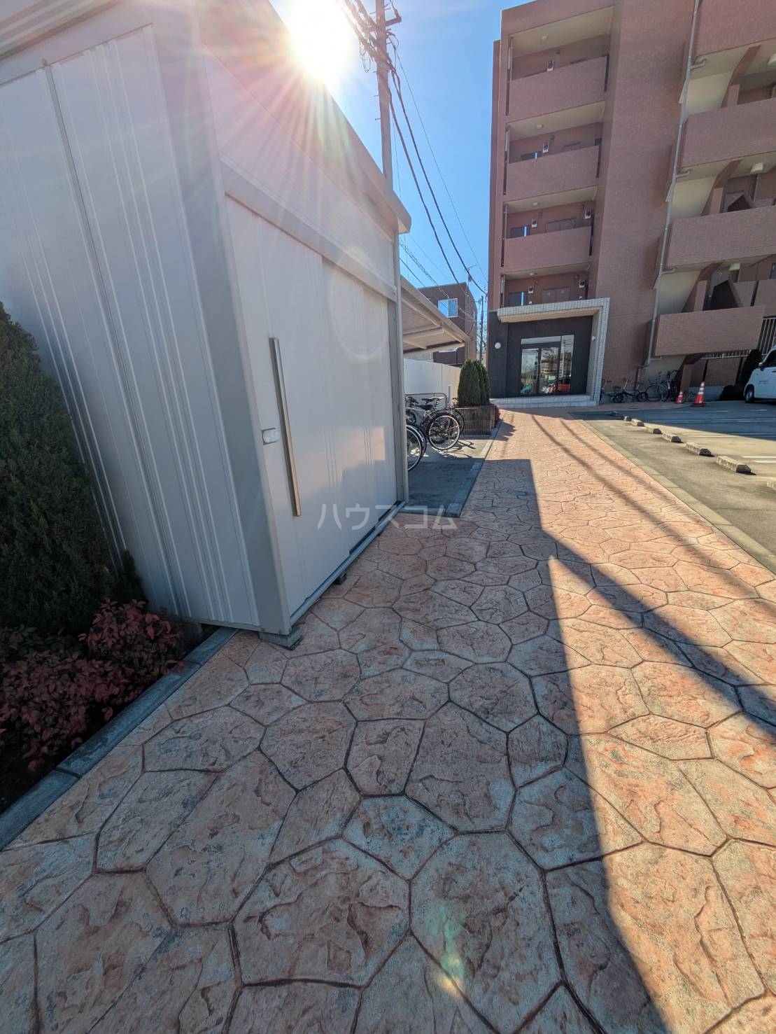 26/30 エントランス