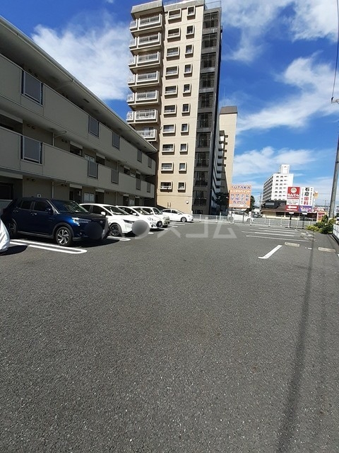 15/27 駐車場