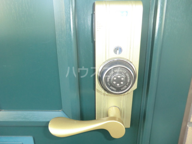 17/27 エントランス