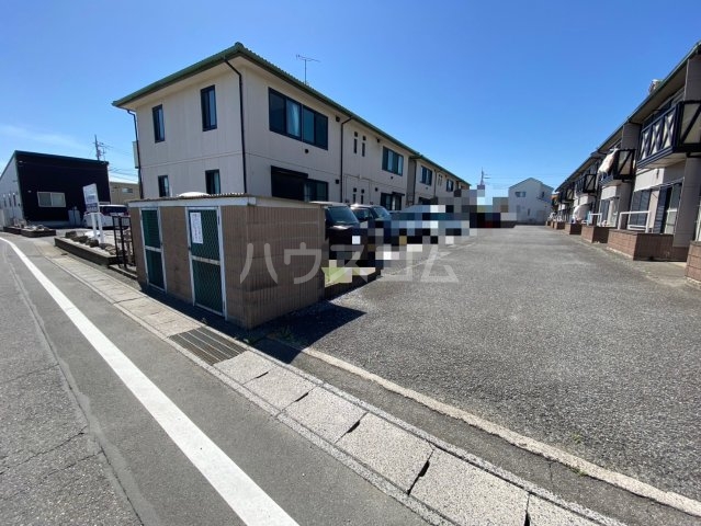 28/30 駐車場