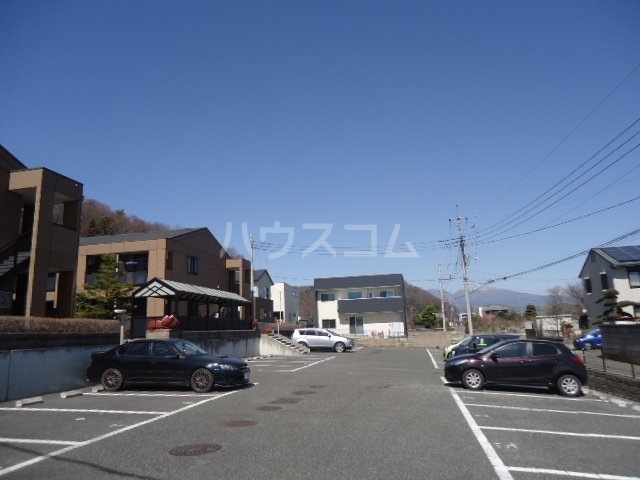 3/5 駐車場