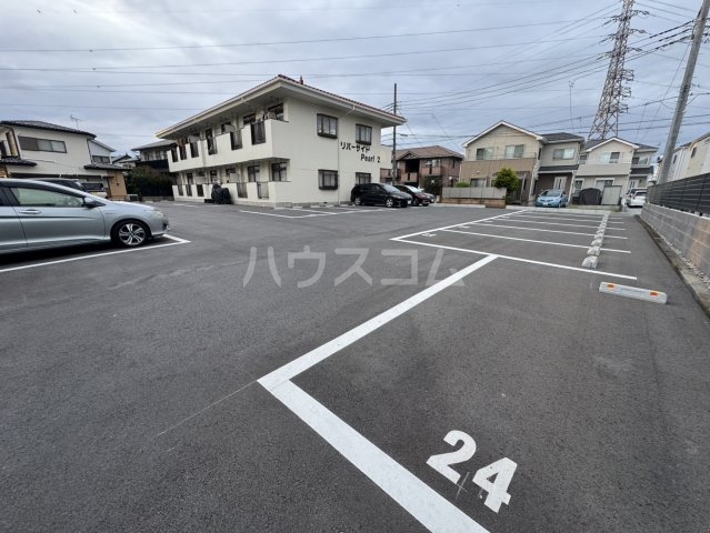 2/3 駐車場
