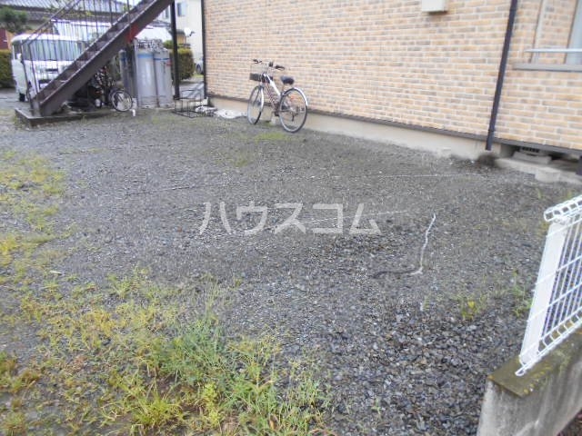 16/18 駐車場