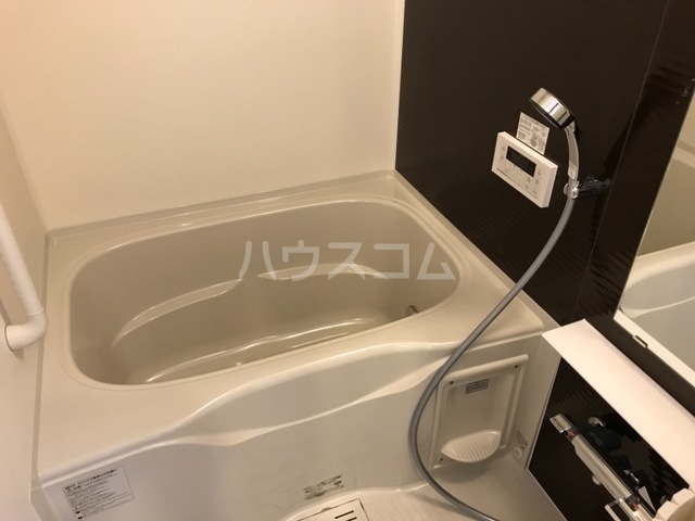 14/30 浴室