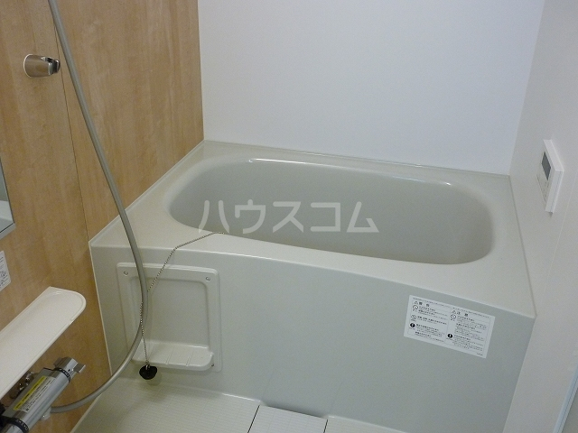 13/30 浴室