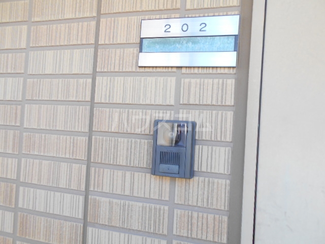 22/25 エントランス