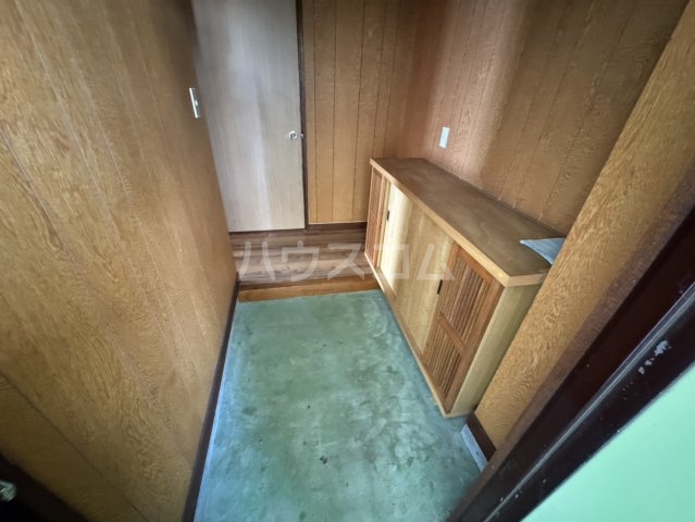 14/30 玄関