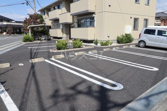 21/29 駐車場