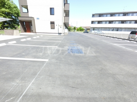 17/25 駐車場