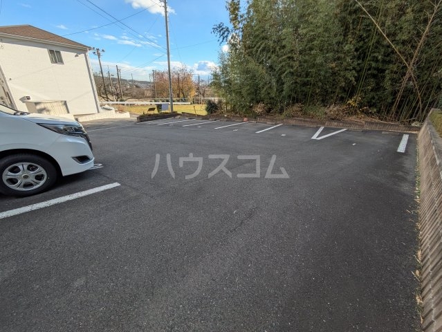 23/24 駐車場