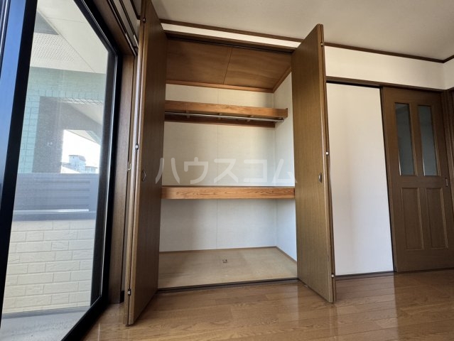 13/30 収納