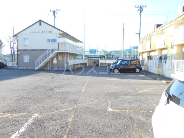 21/23 駐車場