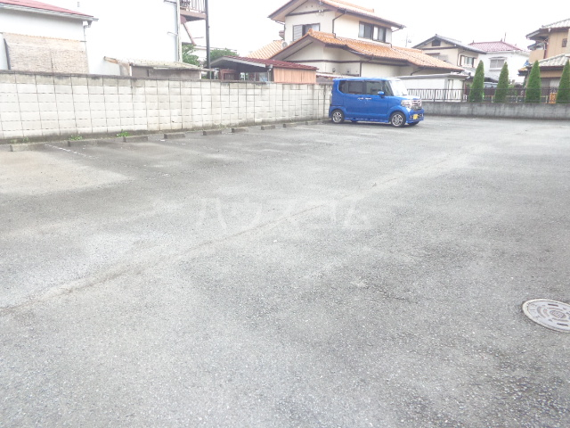 26/30 駐車場