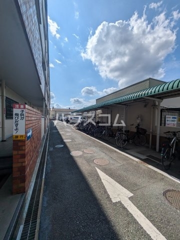 23/30 駐車場