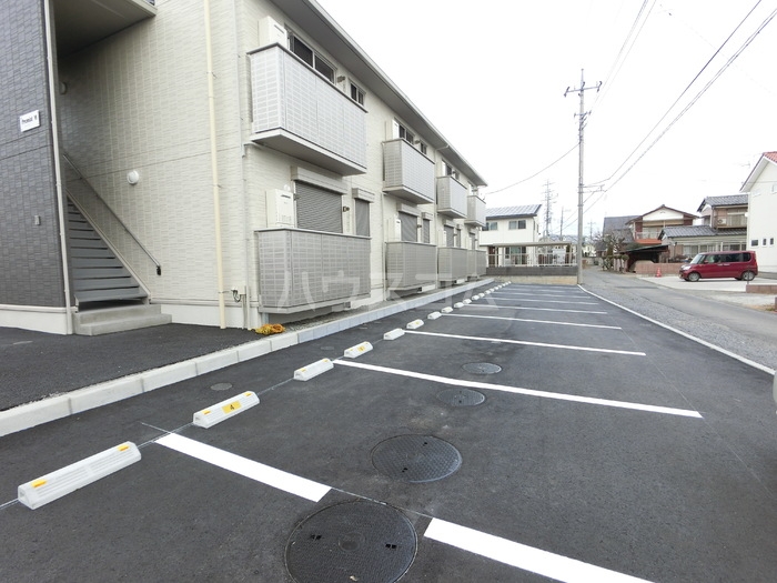 16/20 駐車場