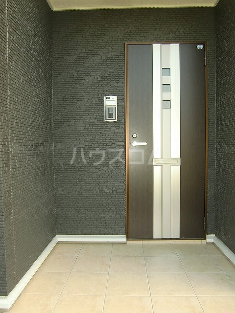 13/20 エントランス