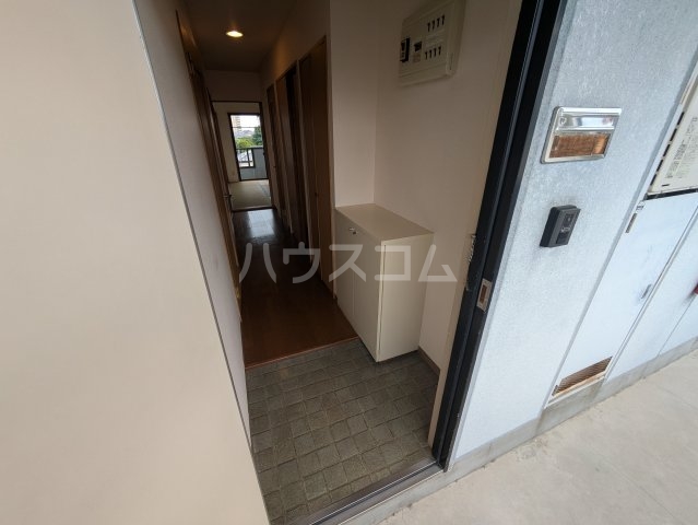 13/30 玄関