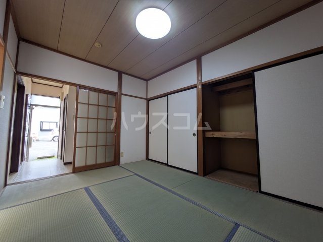 14/30 室内
