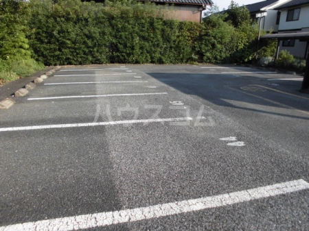 16/26 駐車場