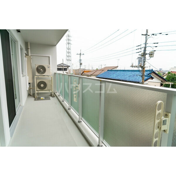 18/25 バルコニー