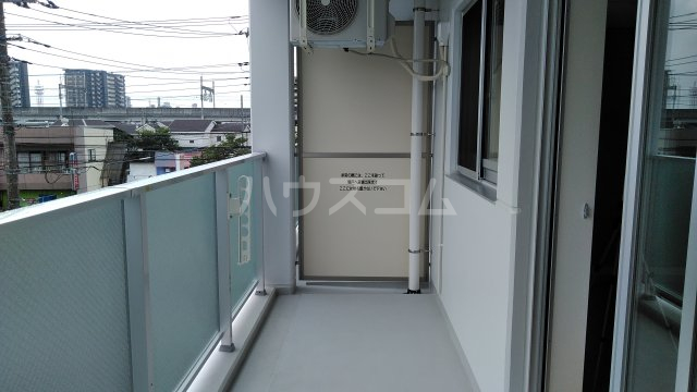 13/22 バルコニー