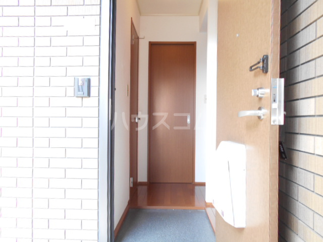 13/30 玄関