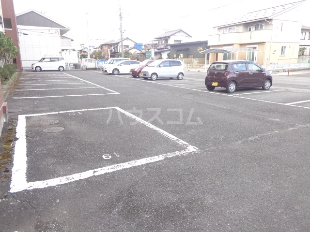 21/24 駐車場