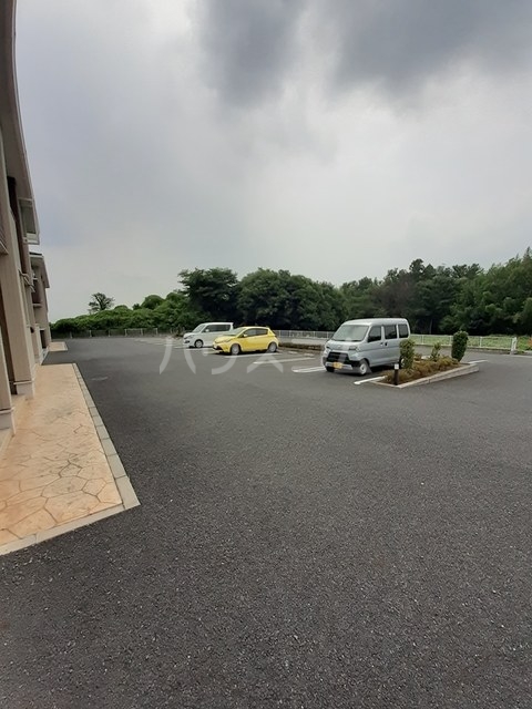 15/21 駐車場