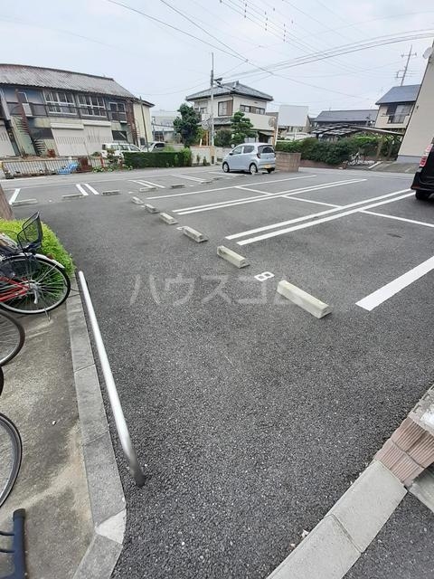 15/27 駐車場