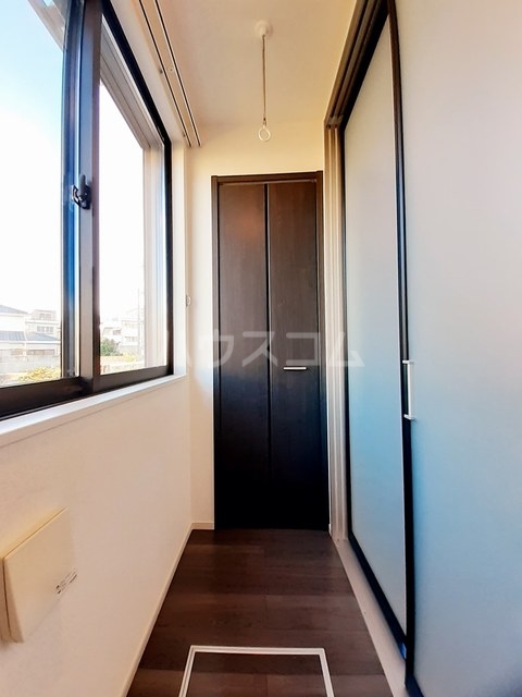 21/30 バルコニー