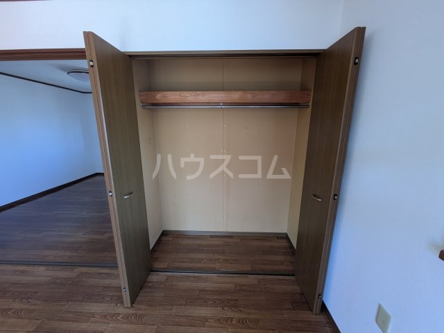 13/29 収納