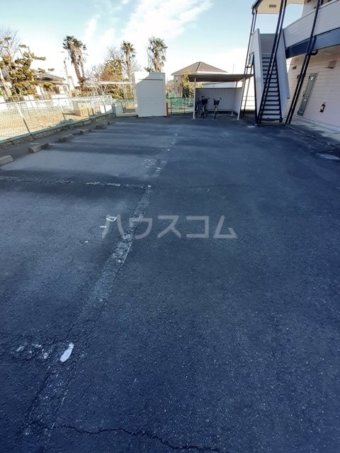 15/27 駐車場