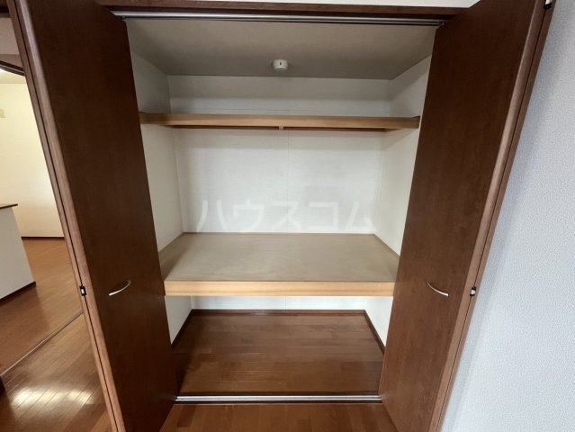 13/30 収納