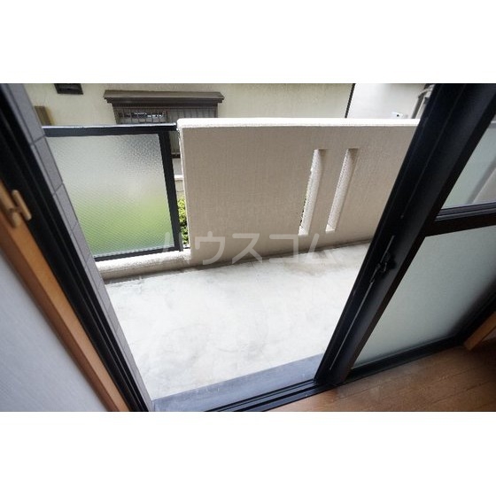 21/26 バルコニー