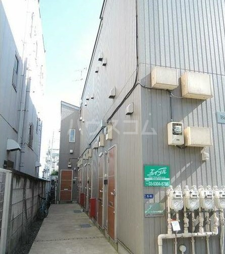 17/27 エントランス