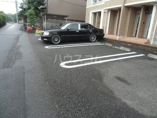 14/23 駐車場