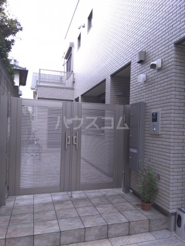 2/3 エントランス