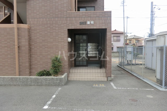 21/28 エントランス