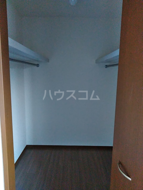 13/30 収納