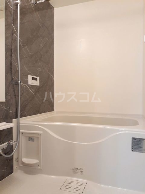 15/28 浴室