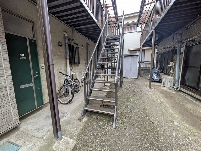 20/28 エントランス