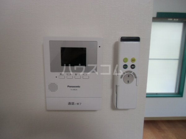 23/30 エントランス