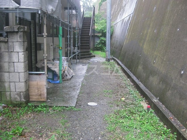18/21 エントランス