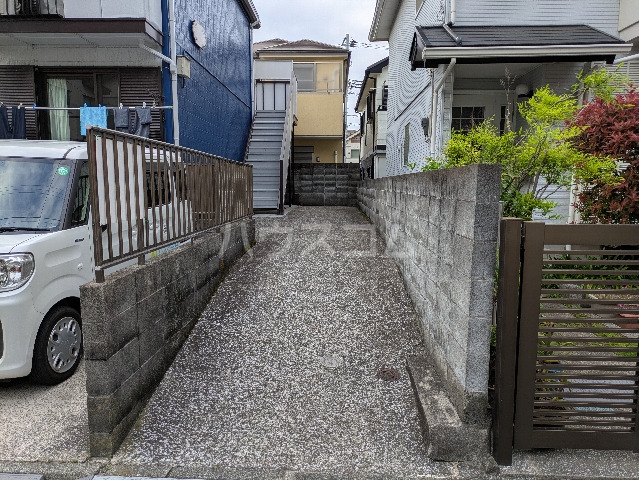 2/5 エントランス