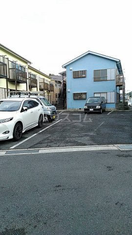 22/28 駐車場