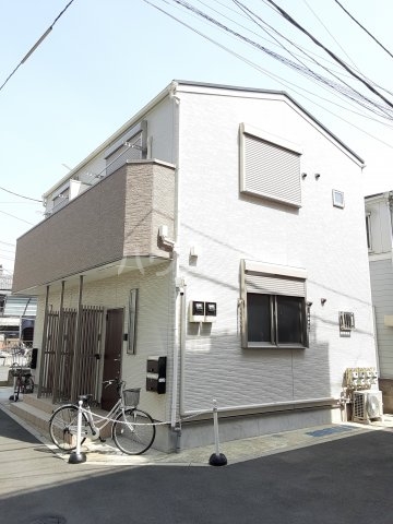 2/4 外観