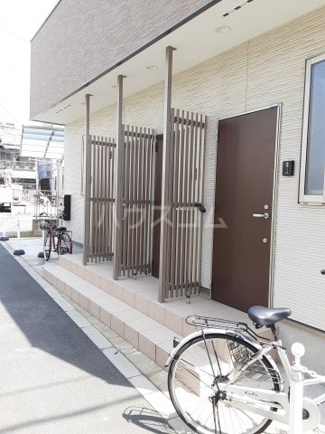 29/30 エントランス