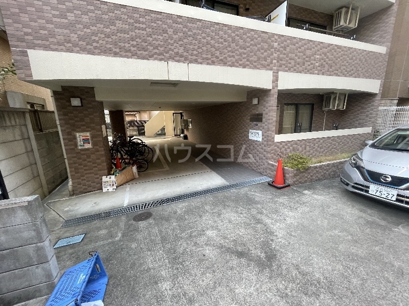 20/24 エントランス