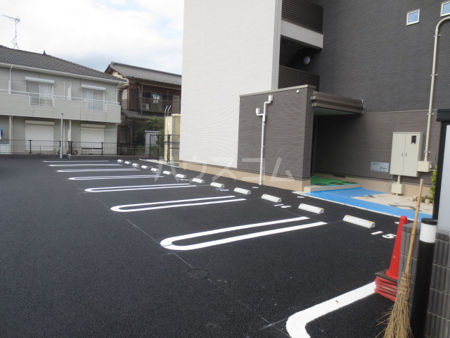 3/4 駐車場