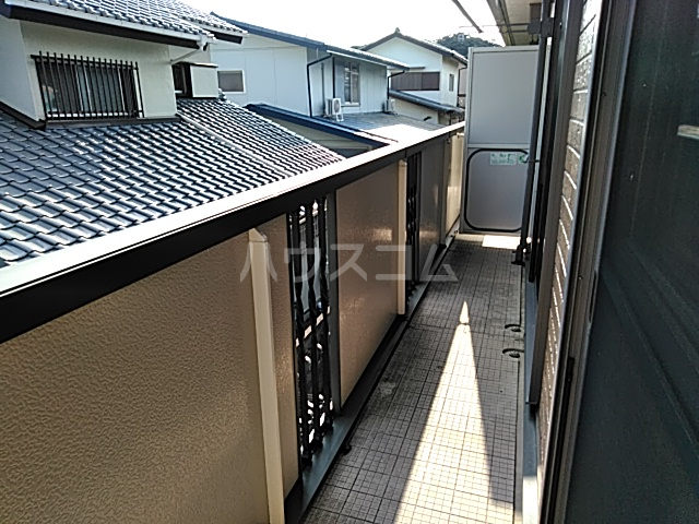 13/18 バルコニー